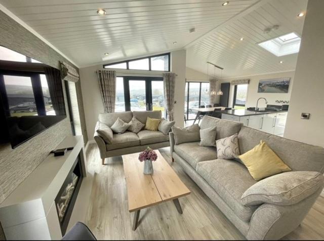 *Luxury Holiday Home With Hot Tub Close To Beach* Penally Kültér fotó