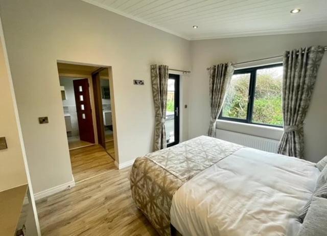 *Luxury Holiday Home With Hot Tub Close To Beach* Penally Kültér fotó